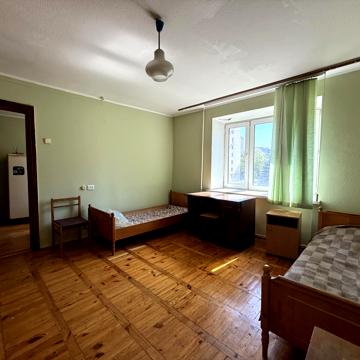 Маршала Рокосовського просп., 8