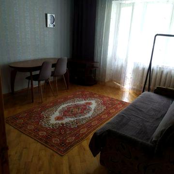 Здам 1-ка Ріхтера 10000 грн.