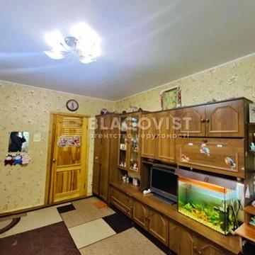 Олександра Попова вул., 11