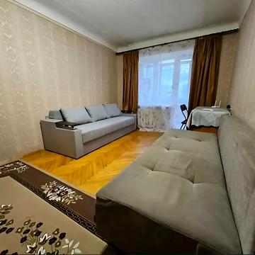 Галицька вул., 32