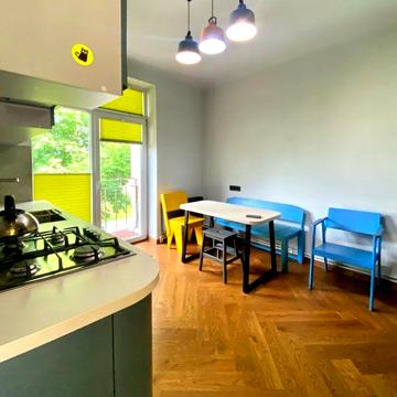 Продаж 2 рівневої квартири по вул. Тракт Глинянський