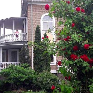 Будинок в Бобриці на 70 сотках землі повністю укомплектований