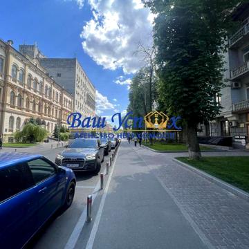 Продажа 3 ком сталинки в центре Киева. ул Ивана Франка