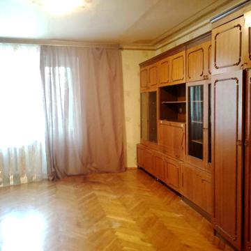 Продається 2 квартира м.Звіринецька( Дружби Народів) Видубичі