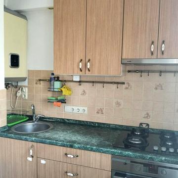 Русанівська набережна вул., 8