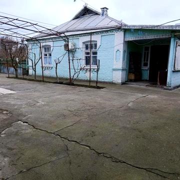 Продам будинок в селищі Брацлав, Вінницької області.