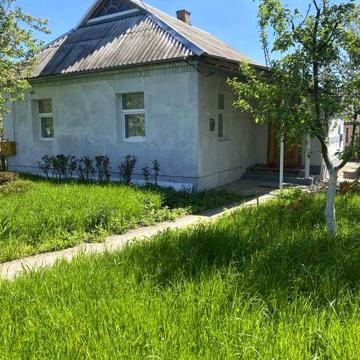 Продам затишний будинок