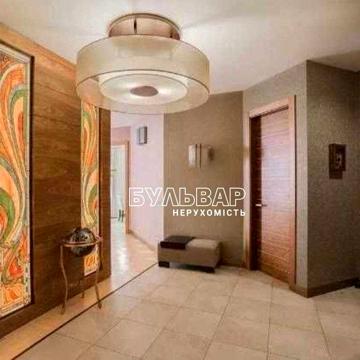 Продам 4 к.кв -  198 м2, Новострой, ЖК Азарин + паркоместо ЖК Азарин