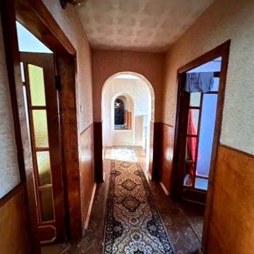 4-кімнатна квартира.