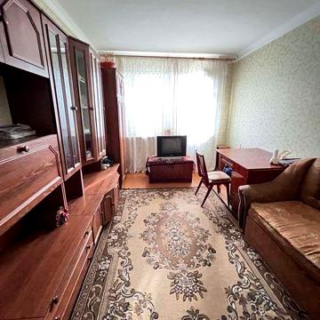 4-кімнатна квартира.