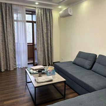 Видова 3-кімнатна квартира 70 м² в самому центрі — пр. Маяковського