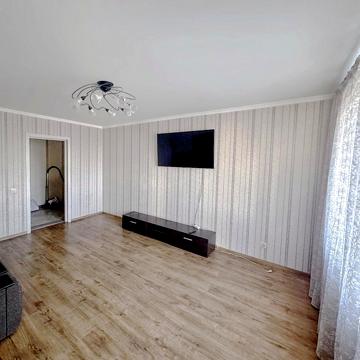 Миколи Бажана просп., 24/1