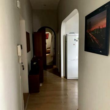 Володимирська вул., 65