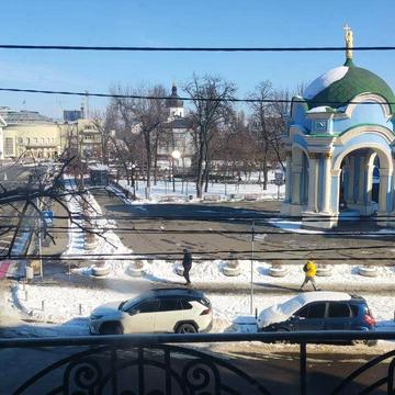 Костянтинівська вул., 1