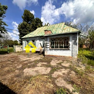 Героїв, 40