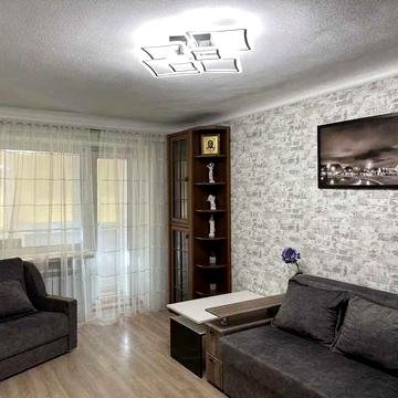 D1K Продам 3-комнатную квартиру возле м. Ботанический сад