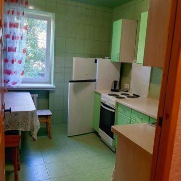 Сдам помесячно /понедельно на 1-2мес.кваитиру район Меркурия, обл.боль