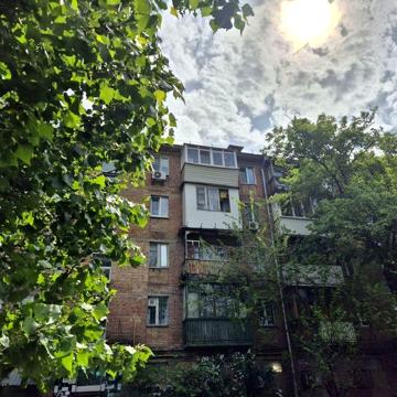 2 кімн. 45 кв.м поблизу м. Дарниця, проспект  Каденюка 5/2, цегляний б