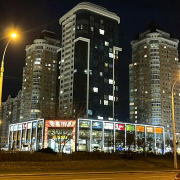 Оболонський просп., 31