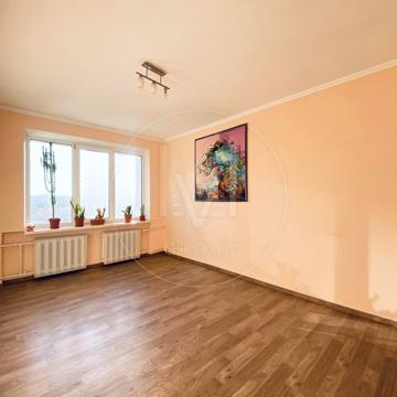 Старонаводницька вул., 8-Б