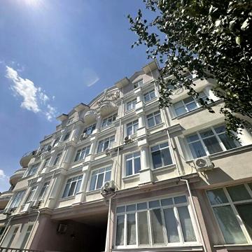 Довгострокова оренда 3к Квартира Балтиморська (Посмітного) вулиця