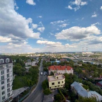 Звіринецька вул., 72