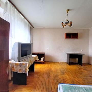 Академіка Корольова просп., 24