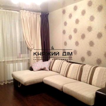 Рибальська вул., 8