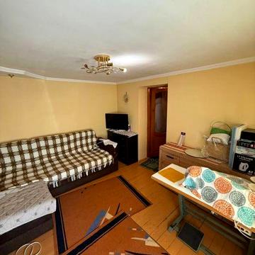 Продаж 2 кімнатної квартири у приватному секторі, по вул. Залозецького