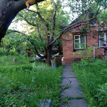 Міцний дачний будинок, Високий