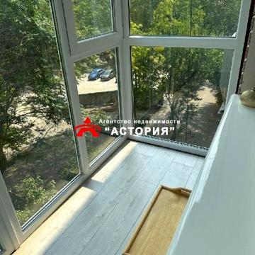 Нижньодніпровська вул., 14