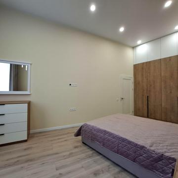 Федора Ернста вул., 16