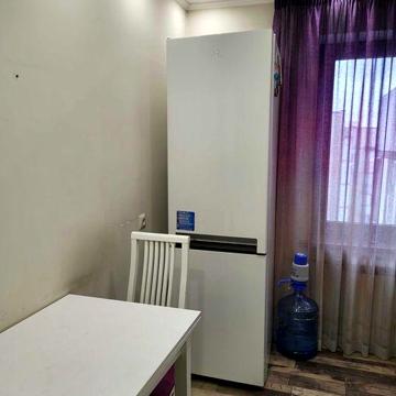 Продаж 1 кімнатна вул. Симиренка 20а, з ремонтом, Борщагівка.