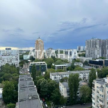 Сонячна вул., 5