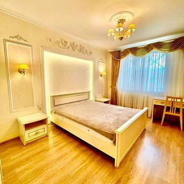 Братів Горобців вул. (Дмитра Кедріна), 48