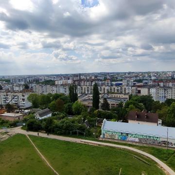 Перемоги вул., 8/2