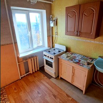 Груні Романової вул., 22