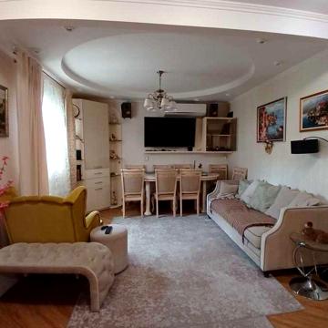 Будинок в районі Чорновола - Нарбутівської