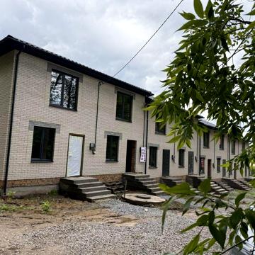 Продам таунхаус в місті без комісії агенства