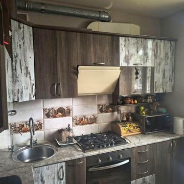 Двох кімнатна квартира "Сталінка" на 96 кварталі