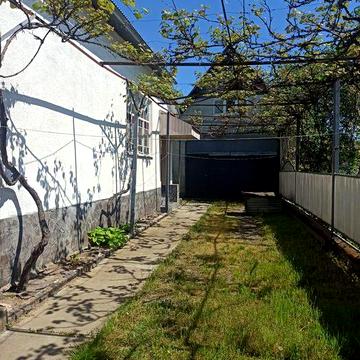 Продаж трикімнатного будинку в м.Іршава.