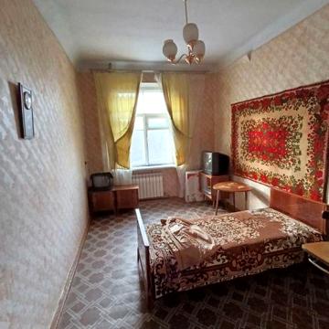 Крупногабаритная 2х комнатная квартира, пр. Аношкина
