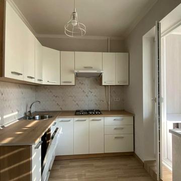 Героїв Дніпра вул., 75