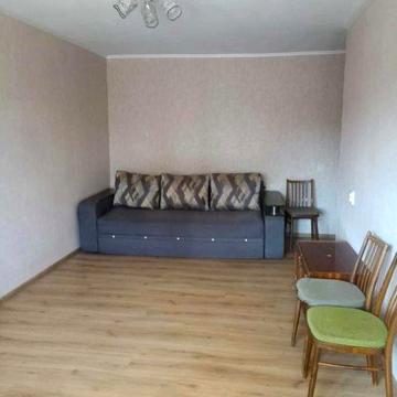 Продам 2к квартиру вул. Академіка Янгеля,  12, Тітова