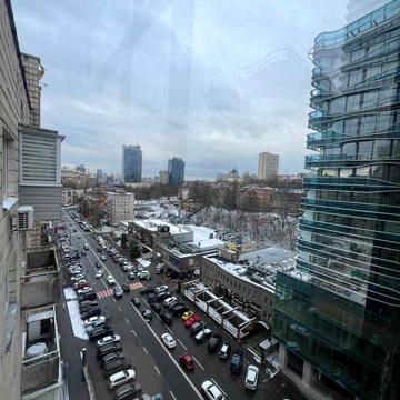 Продам 3-х кімн. кв-ру, 65 кв.м.,Печерск,вул. Мечникова 18, (95000$) :