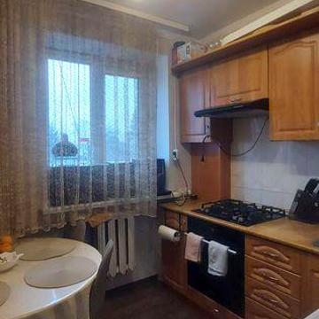 Продається двокімнатна квартира біля Ощадбанку, в м.Васильків. 38000$