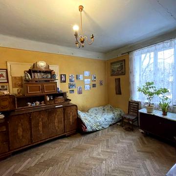 Продам 2-х кімнату квартиру від власника