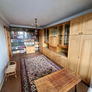 Академіка Булаховського вул., 30