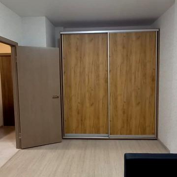 Віталія Нестеренка вул., 1б