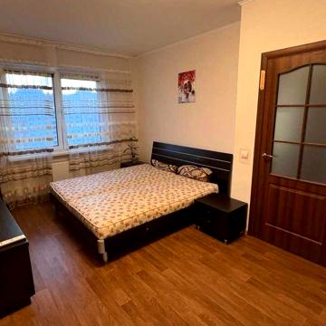 Здам довгостроково 1 кім кв  ЖК Патріотика, вул. С. Русовой 7г.